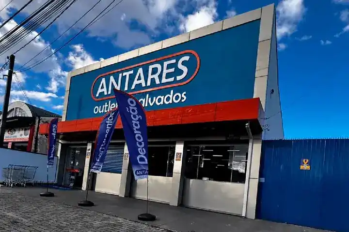 Fachada da Antares